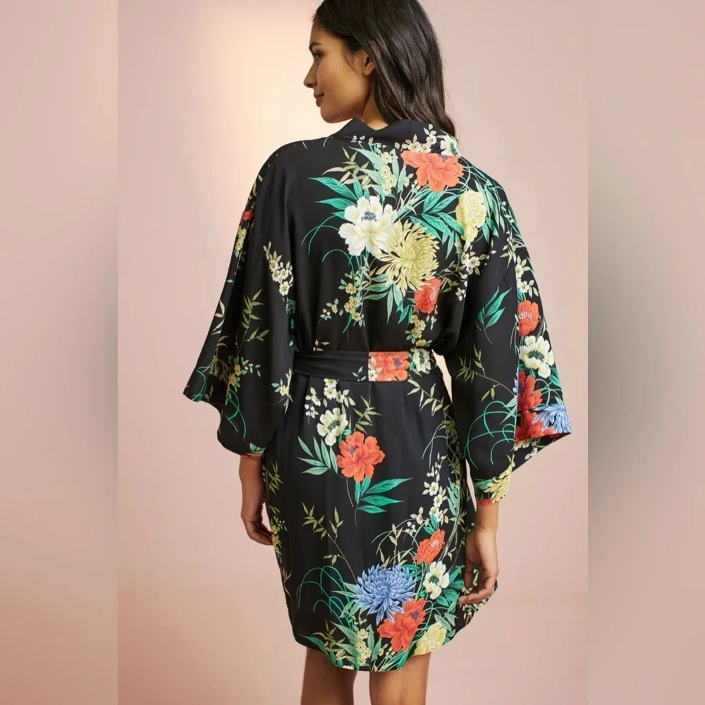 Flora Nikrooz Black Floral Robe - Size L - EUC - Picture 3 of 8